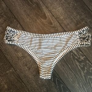 O'Neill Monoco Hipster Striped Binkini Bottom